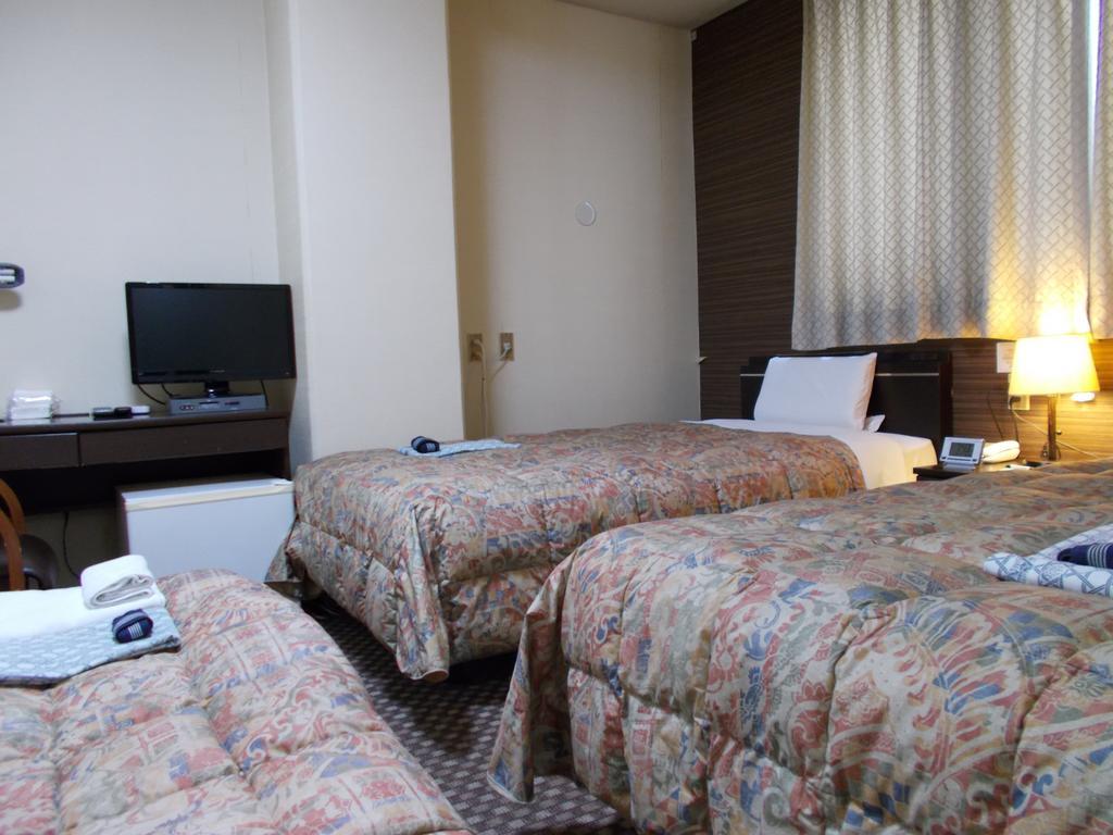 Hotel Matsuyama Hills Exteriör bild